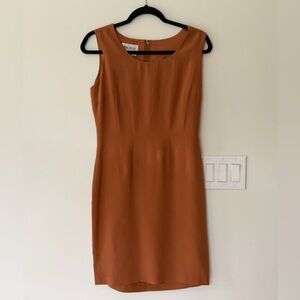 Hugo Buscati Size 6 Caramel Rust Sleeveless Sheath Orange Brown Midi Dress